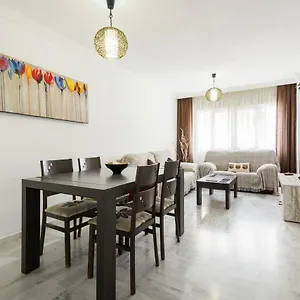 https://apartamento-cedrn.hotelsinnerja.org